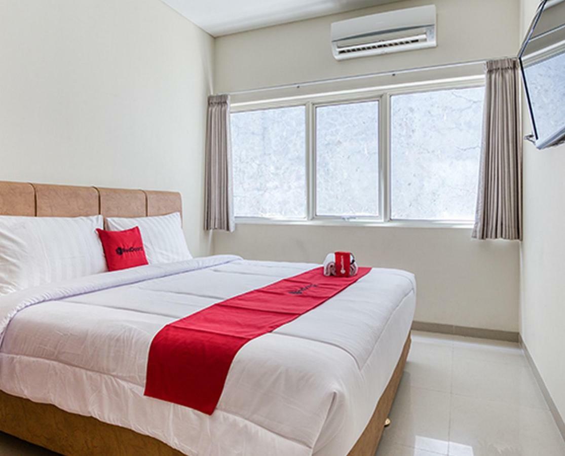 Reddoorz Near Ciputra World 3 Hotel Surabaya Eksteriør billede