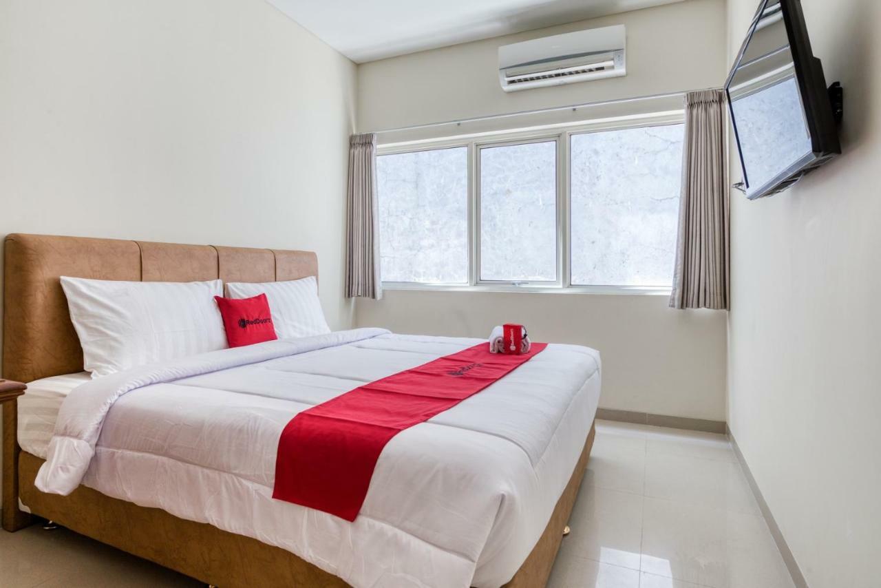 Reddoorz Near Ciputra World 3 Hotel Surabaya Eksteriør billede